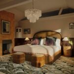 özel üretim komodin, özel ölçü mobilya, sipariş mobilya, ısmarlama komodin, masif meşe komodin, yuvarlak komodin, silindir form komodin, mermer tablalı komodin, modern coastal komodin, minimal tasarım komodin, el işçiliği komodin, lüks yatak odası mobilyası, Soho Home komodin, Soho House interior, Urban Outfitters home tarzı komodin, Anthropologie home mobilya, Zara Home komodin, dekoratif çivili detaylı komodin, sanatsal tasarım komodin