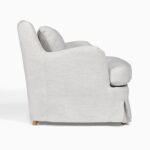 frisel koltuk, zamansız tasarım koltuk, keten kumaş koltuk, modern minimal koltuk, Maison Française dekorasyon, doğal ahşap iskeletli koltuk, sürdürülebilir mobilya, Ege sahil evi dekorasyonu, çağdaş yaşam alanı mobilyası, Talent Design Nişantaşı