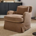 frisel koltuk, zamansız tasarım koltuk, keten kumaş koltuk, modern minimal koltuk, Maison Française dekorasyon, doğal ahşap iskeletli koltuk, sürdürülebilir mobilya, Ege sahil evi dekorasyonu, çağdaş yaşam alanı mobilyası, Talent Design Nişantaşı