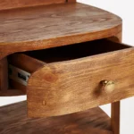 Lunera Komodin, modern komodin, masif ahşap komodin, çekmeceli komodin, özel üretim komodin, minimalist komodin tasarımı, zarif ahşap komodin, sustainable furniture, custom made nightstand, contemporary furniture Istanbul, coastal home mobilya, Urla Bodrum Çeşme yazlık ev mobilyası