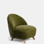 Melora Berjer, modern berjer tasarımı, kadife berjer, özel üretim berjer, lüks oturma koltuğu, minimalist berjer, rahat berjer, doğal ahşap mobilya, sustainable furniture, custom made armchair, contemporary furniture Istanbul, coastal home mobilya, Urla Bodrum Çeşme yazlık ev mobilyası
