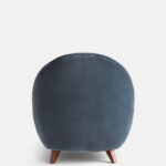 Melora Berjer, modern berjer tasarımı, kadife berjer, özel üretim berjer, lüks oturma koltuğu, minimalist berjer, rahat berjer, doğal ahşap mobilya, sustainable furniture, custom made armchair, contemporary furniture Istanbul, coastal home mobilya, Urla Bodrum Çeşme yazlık ev mobilyası