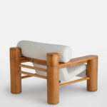 Nerla Koltuk, modern koltuk tasarımı, masif ahşap koltuk, özel üretim koltuk, heykelsi mobilya, minimalist tasarım koltuk, silindirik formlu koltuk, doğal ahşap mobilya, sustainable furniture, custom made armchair, contemporary furniture Istanbul, coastal home mobilya, Urla Bodrum Çeşme yazlık ev mobilyası