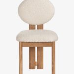 Orena Sandalye, modern sandalye tasarımı, masif ahşap sandalye, özel üretim sandalye, lüks yemek odası sandalyesi, minimalist sandalye, yuvarlak sırtlı sandalye, doğal ahşap mobilya, sustainable furniture, custom made chair, contemporary furniture Istanbul, coastal home mobilya, Urla Bodrum Çeşme yazlık ev mobilyası