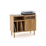 Ravel Pikap ve Plak Dolabı, pikap dolabı, plak koleksiyon mobilyası, masif ahşap plak dolabı, modern pikap ünitesi, özel üretim plak dolabı, yiv detaylı dolap, sustainable furniture, custom made cabinet, contemporary furniture Istanbul, minimal plak dolabı, Urla Bodrum Çeşme coastal home mobilya