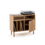 Ravel Pikap ve Plak Dolabı, pikap dolabı, plak koleksiyon mobilyası, masif ahşap plak dolabı, modern pikap ünitesi, özel üretim plak dolabı, yiv detaylı dolap, sustainable furniture, custom made cabinet, contemporary furniture Istanbul, minimal plak dolabı, Urla Bodrum Çeşme coastal home mobilya