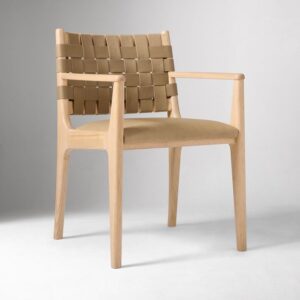 dokuma sırtlı sandalye, masif ahşap sandalye, modern yemek sandalyesi, minimal sandalye tasarımı, doğal cila mobilya, zamansız sandalye modeli, Maison Française dekorasyon dili, coastal ev mobilyası, Talent Design sandalye, kişiye özel üretim sandalye