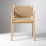 dokuma sırtlı sandalye, masif ahşap sandalye, modern yemek sandalyesi, minimal sandalye tasarımı, doğal cila mobilya, zamansız sandalye modeli, Maison Française dekorasyon dili, coastal ev mobilyası, Talent Design sandalye, kişiye özel üretim sandalye