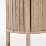Rivona Komodin, fluting detaylı komodin, siyah komodin, masif ahşap komodin, özel üretim komodin, zamansız mobilya, sessiz zenginlik, offline lüks, sustainable furniture, custom made nightstand, contemporary furniture Istanbul, Ege evi mobilyası, Yunan adaları tarzı mobilya, Urla Bodrum Çeşme yazlık ev mobilyası