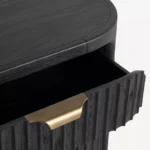 Rivona Komodin, fluting detaylı komodin, siyah komodin, masif ahşap komodin, özel üretim komodin, zamansız mobilya, sessiz zenginlik, offline lüks, sustainable furniture, custom made nightstand, contemporary furniture Istanbul, Ege evi mobilyası, Yunan adaları tarzı mobilya, Urla Bodrum Çeşme yazlık ev mobilyası