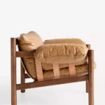 deri koltuk, modern koltuk, ceviz ahşap koltuk, özel üretim koltuk, zamansız tasarım, lüks koltuk, tasarım mobilya, Talent Design koltuk, Maison Francaise mobilya, minimal oturma grubu, doğal deri mobilya, sürdürülebilir tasarım