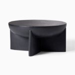 beton görünümlü sehpa, yuvarlak modern sehpa, minimal coffee table, heykelsi form sehpa, zamansız tasarım sehpa, Maison Française dekorasyon, coastal ev mobilyası, iç dış mekân sehpa, Talent Design özel üretim, sürdürülebilir tasarım mobilya