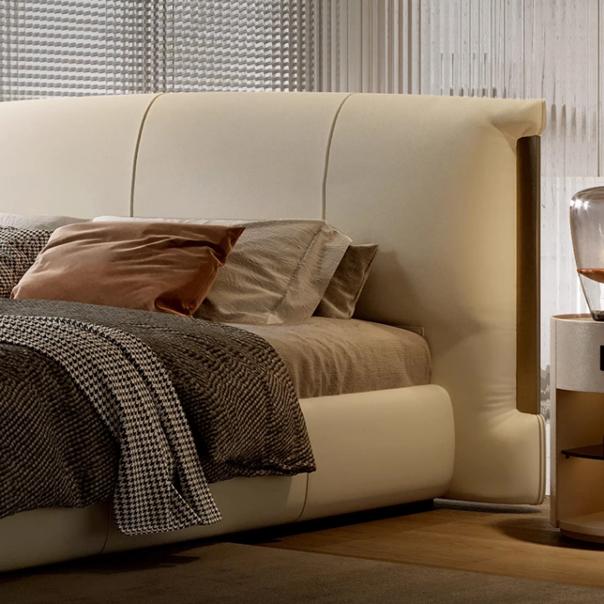 berlize karyola, deri başlıklı modern yatak, özel üretim baza, minimal karyola, ısmarlama mobilya, sipariş yatak odası tasarımı, low platform bed, luxury contemporary bed, talent design karyola