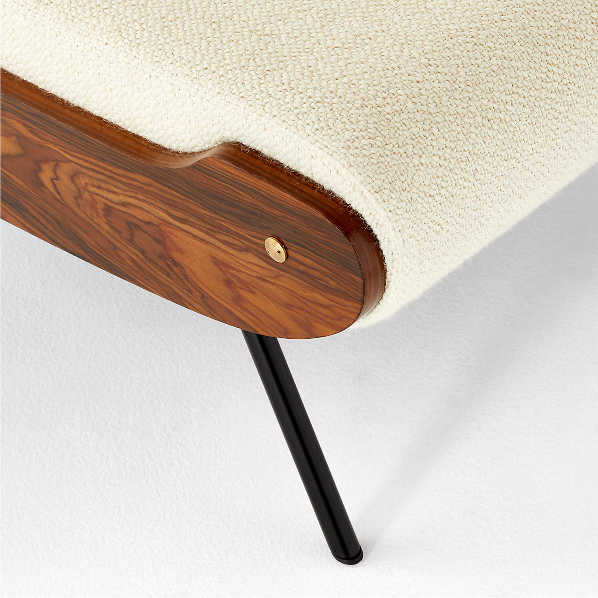 talent design, branella koltuk, modern koltuk, midcentury koltuk, lounge chair, ahşap yan panelli koltuk, krem kumaş koltuk, retro modern koltuk, özel üretim mobilya, sipariş mobilya, özel ölçü mobilya, ısmarlama mobilya, handcrafted chair, custom made lounge chair