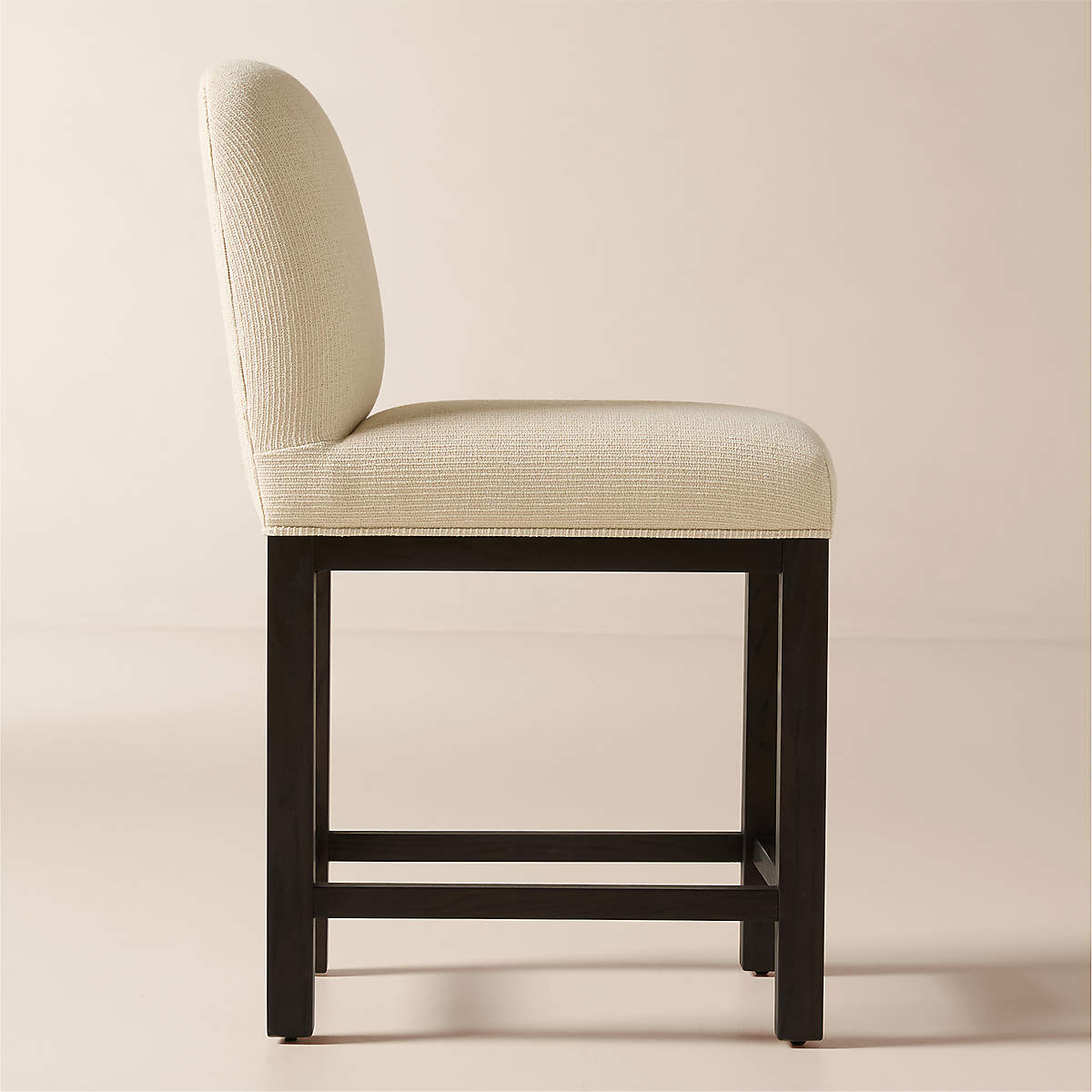 talent design, fernanda bar sandalyesi, modern bar sandalyesi, minimal bar sandalyesi, özel üretim bar sandalyesi, sipariş mobilya, ısmarlama mobilya, özel ölçü sandalye, contemporary bar stool, bukle döşeme bar sandalyesi