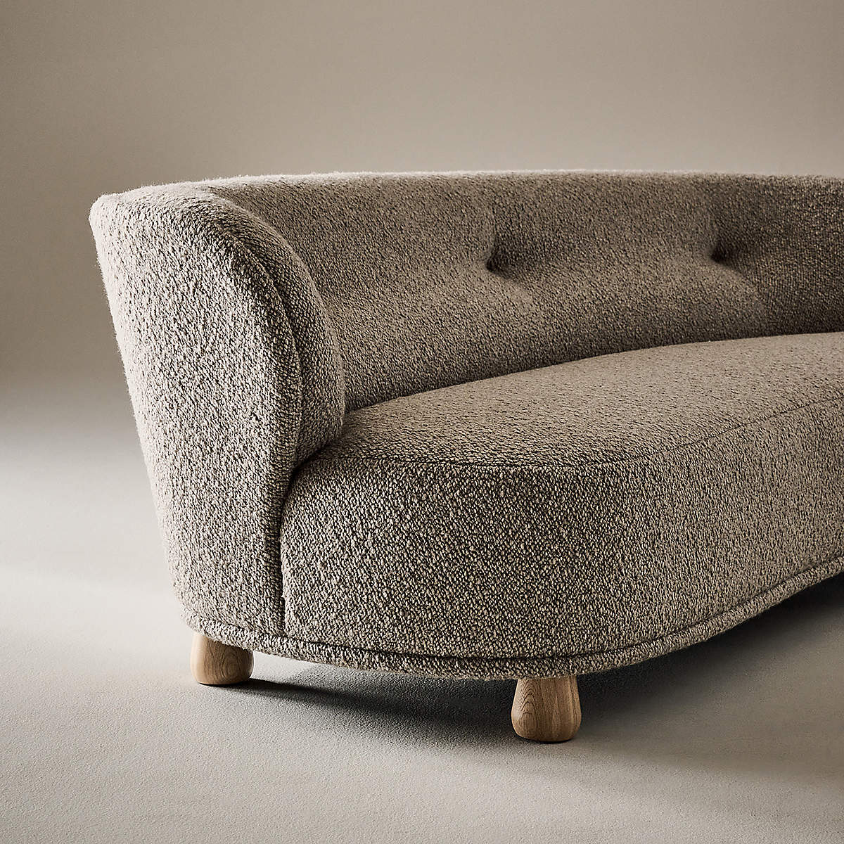 talent design, loreva kanepe, boucle kanepe, kavisli kanepe, modern kanepe, contemporary sofa, coastal tarz kanepe, bohem kanepe, özel üretim mobilya, sipariş mobilya, özel ölçü mobilya, ısmarlama mobilya, handcrafted sofa, custom made couch
