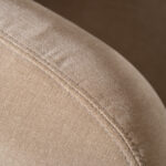 lunaro koltuk, modern berjer koltuk, yuvarlak hatlı koltuk, özel üretim mobilya, ısmarlama koltuk, boucle kaplı koltuk, retro modern koltuk, konforlu tekli koltuk, salon koltuk tasarımı, talent design koltuk