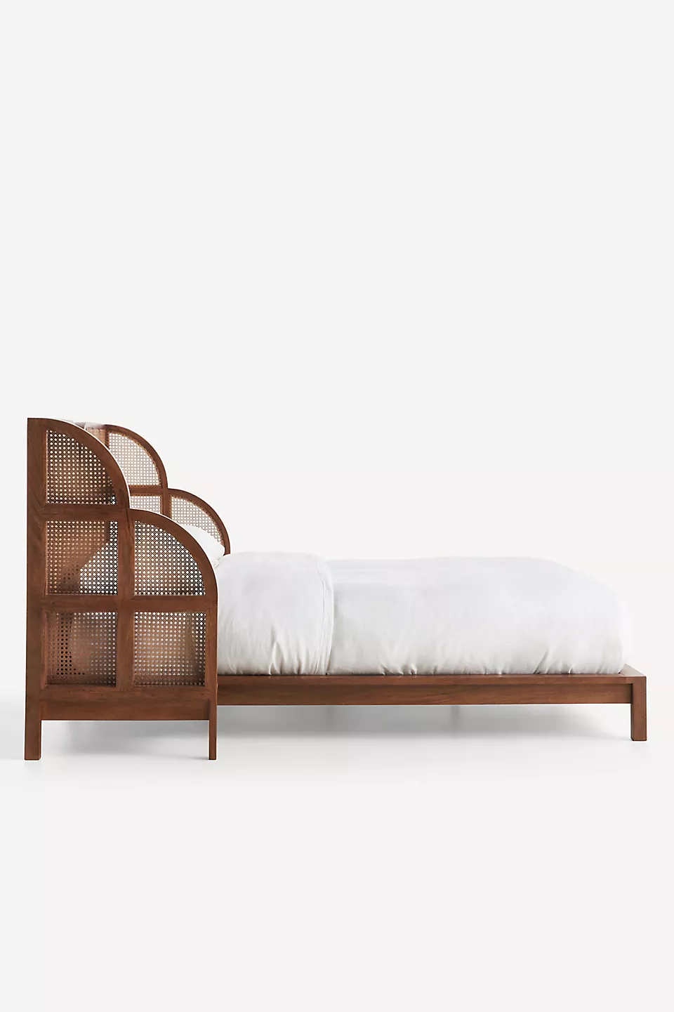 talent design, mahsen karyola, rattan başlıklı karyola, modern yatak, özel üretim mobilya, sipariş mobilya, ısmarlama mobilya, ahşap karyola, el işçiliği yatak, coastal furniture, contemporary bed, handmade furniture