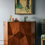 talent design, orenta büfe, ceviz büfe, pirinç detaylı büfe, geometrik kapaklı büfe, modern büfe, art deco büfe, contemporary sideboard, özel üretim mobilya, sipariş mobilya, özel ölçü mobilya, ısmarlama mobilya, handcrafted sideboard, custom made buffet