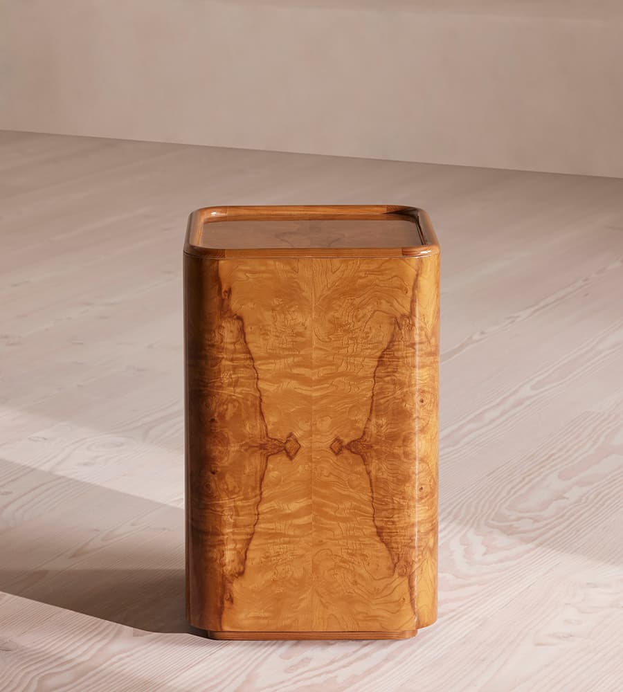 arvino sehpa, kök ceviz sehpa, lüks sehpa, monoblok sehpa, vintage sehpa, modern yan sehpa, radius kenarlı sehpa, doğal ahşap sehpa, özel üretim sehpa, özel ölçü mobilya, sipariş mobilya, ısmarlama mobilya, talent design sehpa, özel üretim, özel ölçü, sipariş mobilya, ısmarlama mobilya