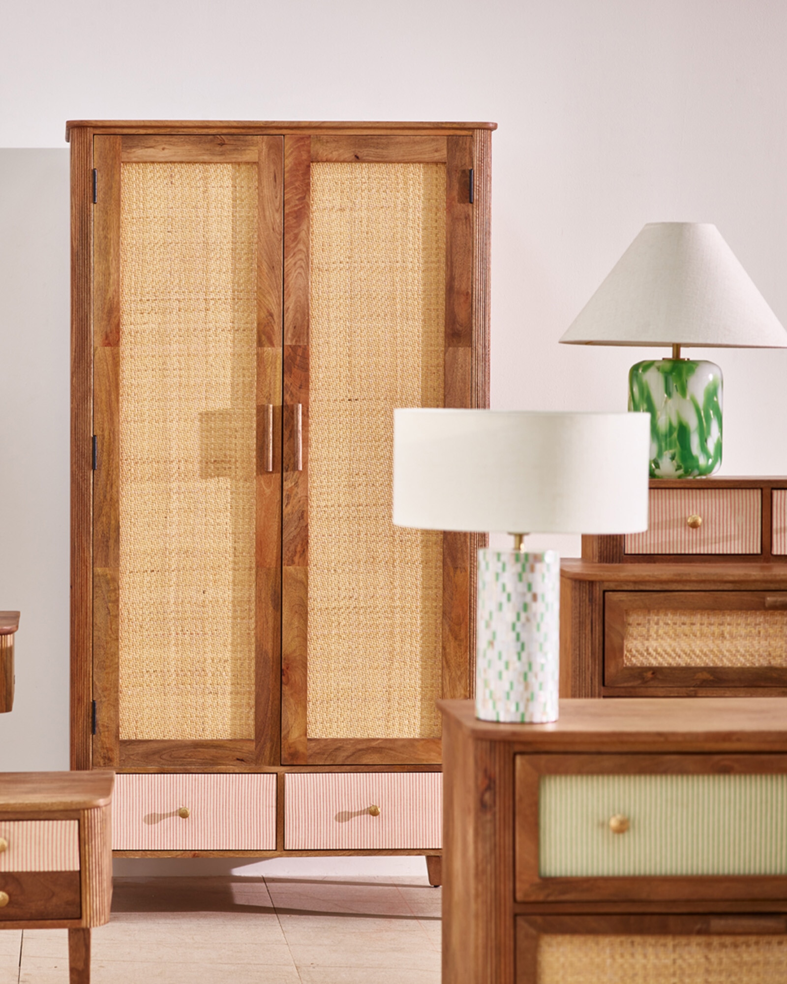 avelin gardrop, rattan dolap, doğal ahşap gardrop, açık meşe dolap, japandi gardrop, coastal dolap, boho dolap, modern ahşap gardrop, özel üretim dolap, sipariş mobilya, özel ölçü mobilya, ısmarlama mobilya, handmade furniture istanbul, talent design nişantaşı