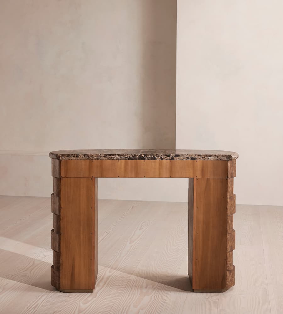 meravo dresuar, kök ceviz dresuar, mermer dresuar, sculptural dresuar, heykelsi mobilya, modern antre dresuarı, lüks dresuar, doğal ahşap dresuar, özel üretim mobilya, özel ölçü mobilya, sipariş mobilya, ısmarlama mobilya, talent design dresuar, özel üretim, özel ölçü, sipariş mobilya, ısmarlama mobilya