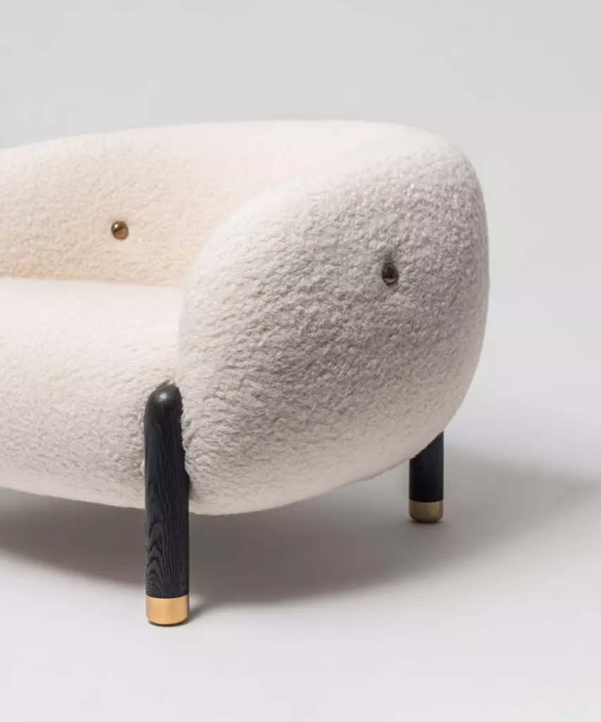 horus koltuk, modern koltuk, boucle koltuk, tasarım koltuk, luxury armchair, özel üretim koltuk, özel ölçü koltuk, sipariş mobilya, ısmarlama mobilya, masif ahşap ayaklı koltuk, minimal lüks koltuk, talent design koltuk