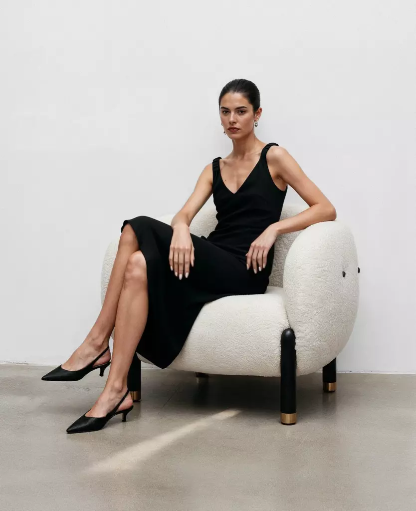 horus koltuk, modern koltuk, boucle koltuk, tasarım koltuk, luxury armchair, özel üretim koltuk, özel ölçü koltuk, sipariş mobilya, ısmarlama mobilya, masif ahşap ayaklı koltuk, minimal lüks koltuk, talent design koltuk