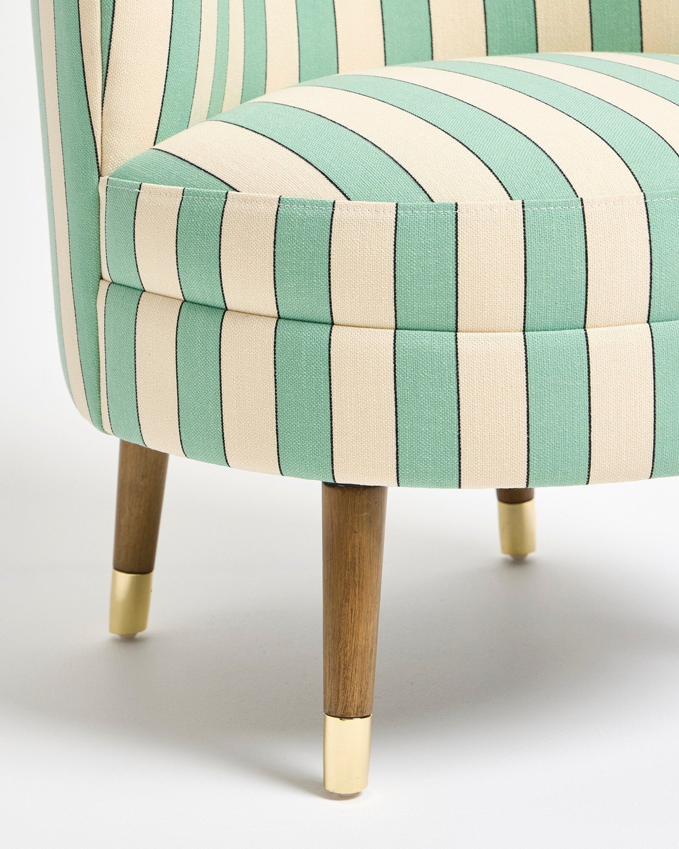 sent koltuk, tasarım koltuk, çizgili koltuk, retro koltuk modeli, tekli koltuk, butik koltuk tasarımı, modern koltuk, desenli kumaş koltuk, ahşap ayaklı koltuk, yatak odası koltuğu, salon koltuğu, özel üretim koltuk, özel ölçü koltuk, sipariş mobilya koltuk, ısmarlama mobilya, talent design koltuk