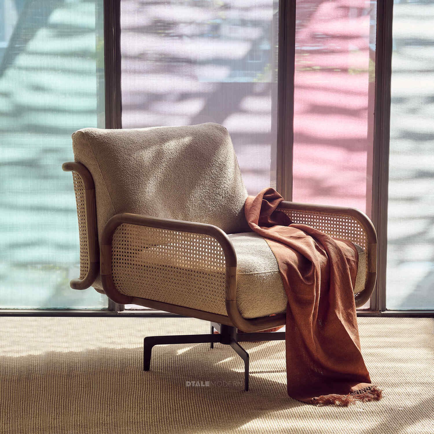 Sunuca koltuk, tasarım koltuk, modern lounge koltuk, ahşap gövdeli koltuk, hasır detaylı koltuk, özel üretim koltuk, özel ölçü koltuk, sipariş mobilya koltuk, ısmarlama mobilya koltuk, boucle kumaş koltuk, el işçiliği koltuk, luxury seating, designer armchair, contemporary furniture, butik mobilya, iç mimari koltuk, salon koltuğu, okuma koltuğu, tekli koltuk, özel üretim mobilya