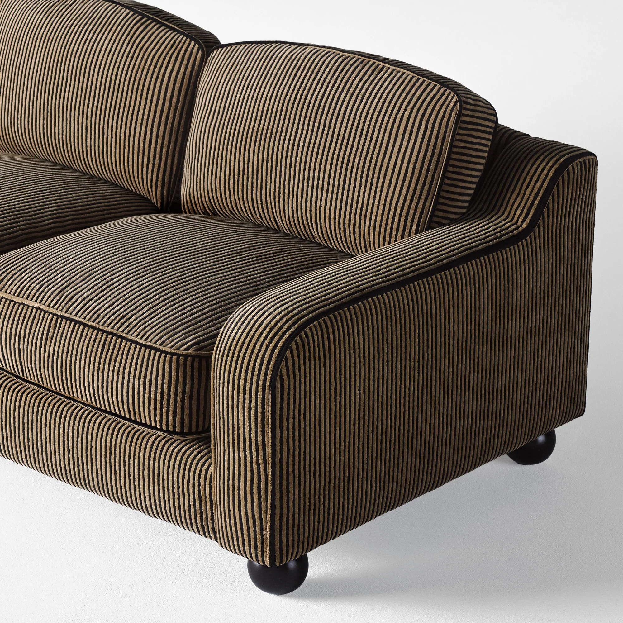 talmaro kanepe, küresel ayaklı kanepe, retro modern sofa, kadife modern kanepe, özel üretim kanepe, sipariş mobilya, ısmarlama mobilya, talent design sofa