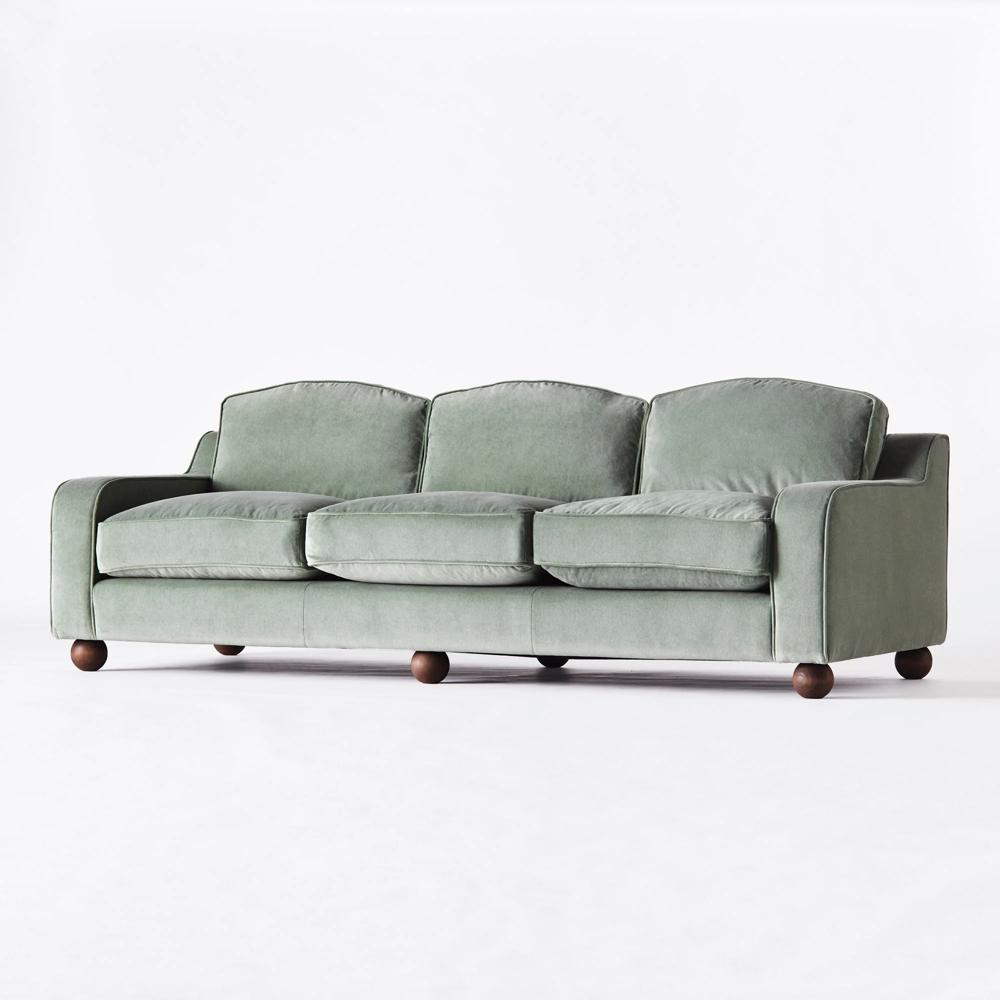 talmaro kanepe, küresel ayaklı kanepe, retro modern sofa, kadife modern kanepe, özel üretim kanepe, sipariş mobilya, ısmarlama mobilya, talent design sofa
