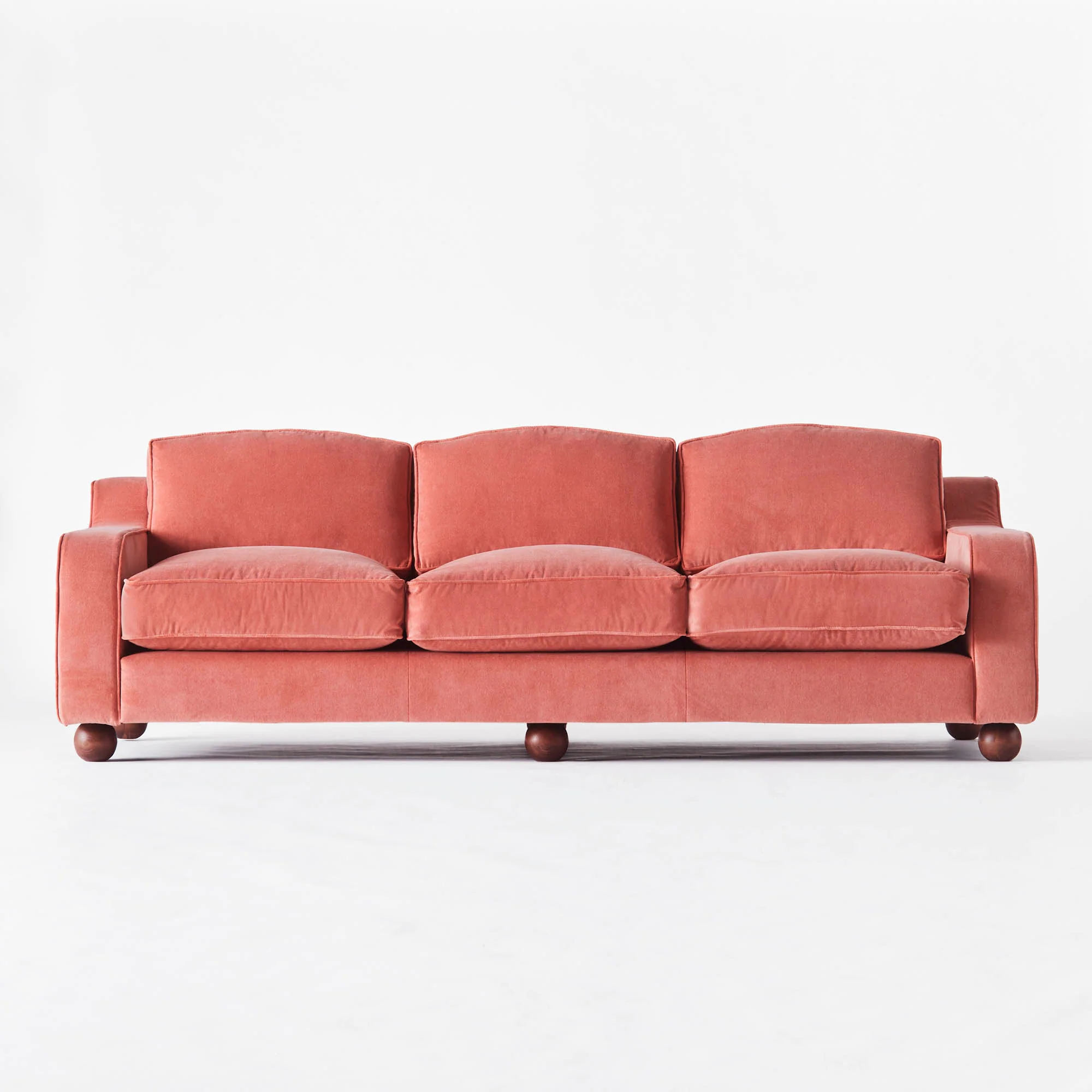 talmaro kanepe, küresel ayaklı kanepe, retro modern sofa, kadife modern kanepe, özel üretim kanepe, sipariş mobilya, ısmarlama mobilya, talent design sofa