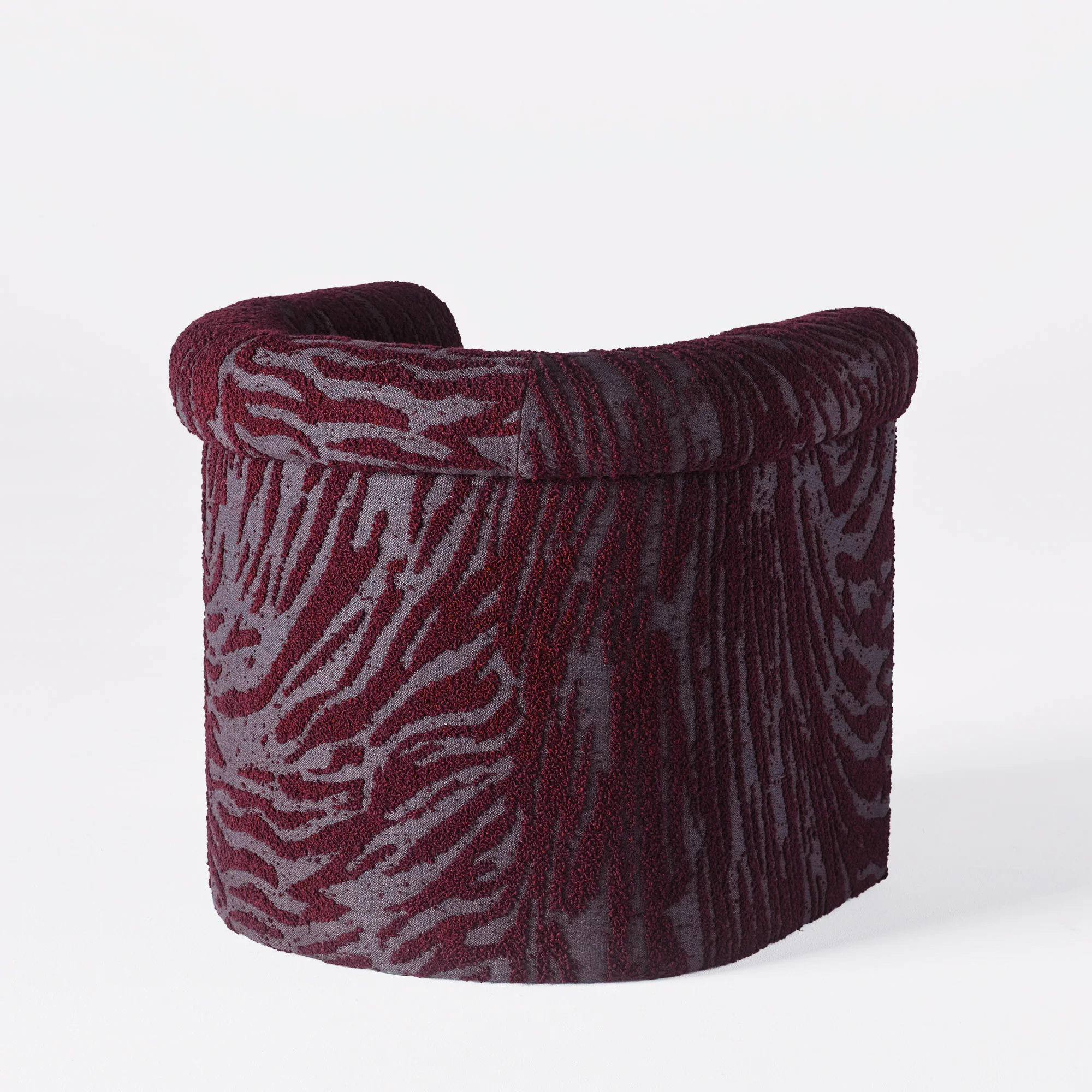 talmora koltuk, heykelsi modern koltuk, rolled arm koltuk, retro modern oturma birimi, özel üretim koltuk, sipariş mobilya, ısmarlama mobilya, talent design koltuk