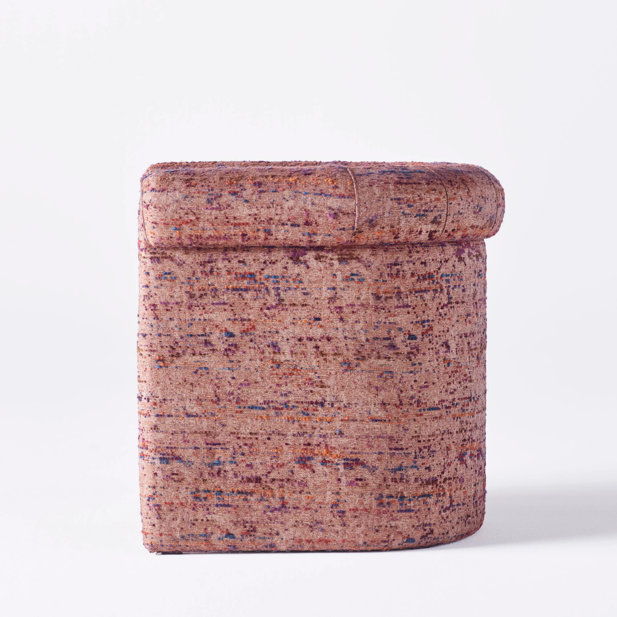 talmora koltuk, heykelsi modern koltuk, rolled arm koltuk, retro modern oturma birimi, özel üretim koltuk, sipariş mobilya, ısmarlama mobilya, talent design koltuk