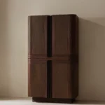 sevara büfe, özel üretim büfe, masif ahşap büfe, dikey formlu büfe, heykelsi büfe tasarımı, sipariş mobilya, ısmarlama mobilya, özel ölçü mobilya, modern lüks büfe, talent design büfe