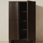 surana büfe, talent design büfe, masif ahşap büfe, özel üretim büfe, özel ölçü büfe, sipariş mobilya büfe, ısmarlama mobilya, heykelsi büfe, modern ahşap büfe, dikey desenli büfe, lüks depolama ünitesi, tasarım büfe, mimari mobilya, el işçiliği büfe