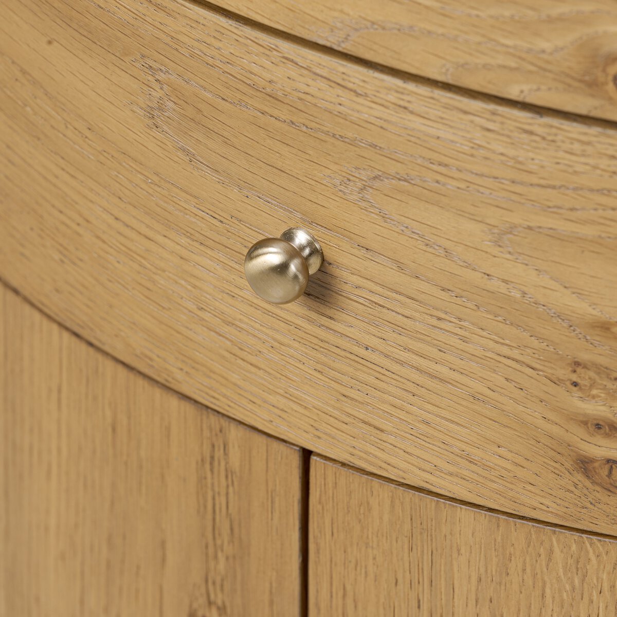 özel üretim komodin, özel ölçü komodin, sipariş komodin, ısmarlama komodin, yuvarlak form komodin, masif ahşap komodin, mermer üst tabla komodin, doğal dokulu komodin, modern komodin tasarımı, japandi stil komodin, bohem yatak odası komodini, butik tasarım komodin, el işçiliği komodin, tasarım komodin, talent design komodin