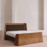 kavisli masif ahşap yatak tasarım, art deco stil özel ölçü karyola, ceviz kaplama lüks yatak modeli, sipariş mobilya yatak odası tasarımı, ısmarlama mobilya modern bed frame