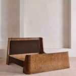 kavisli masif ahşap yatak tasarım, art deco stil özel ölçü karyola, ceviz kaplama lüks yatak modeli, sipariş mobilya yatak odası tasarımı, ısmarlama mobilya modern bed frame