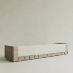 masif mese panel detayli uzun kanepe tasarimi, lineer modern sofa minimal tasarim, ozel uretim ahsap kanepe modeli, japandi stil uzun oturum kanepe, panel kaideli modern kanepe