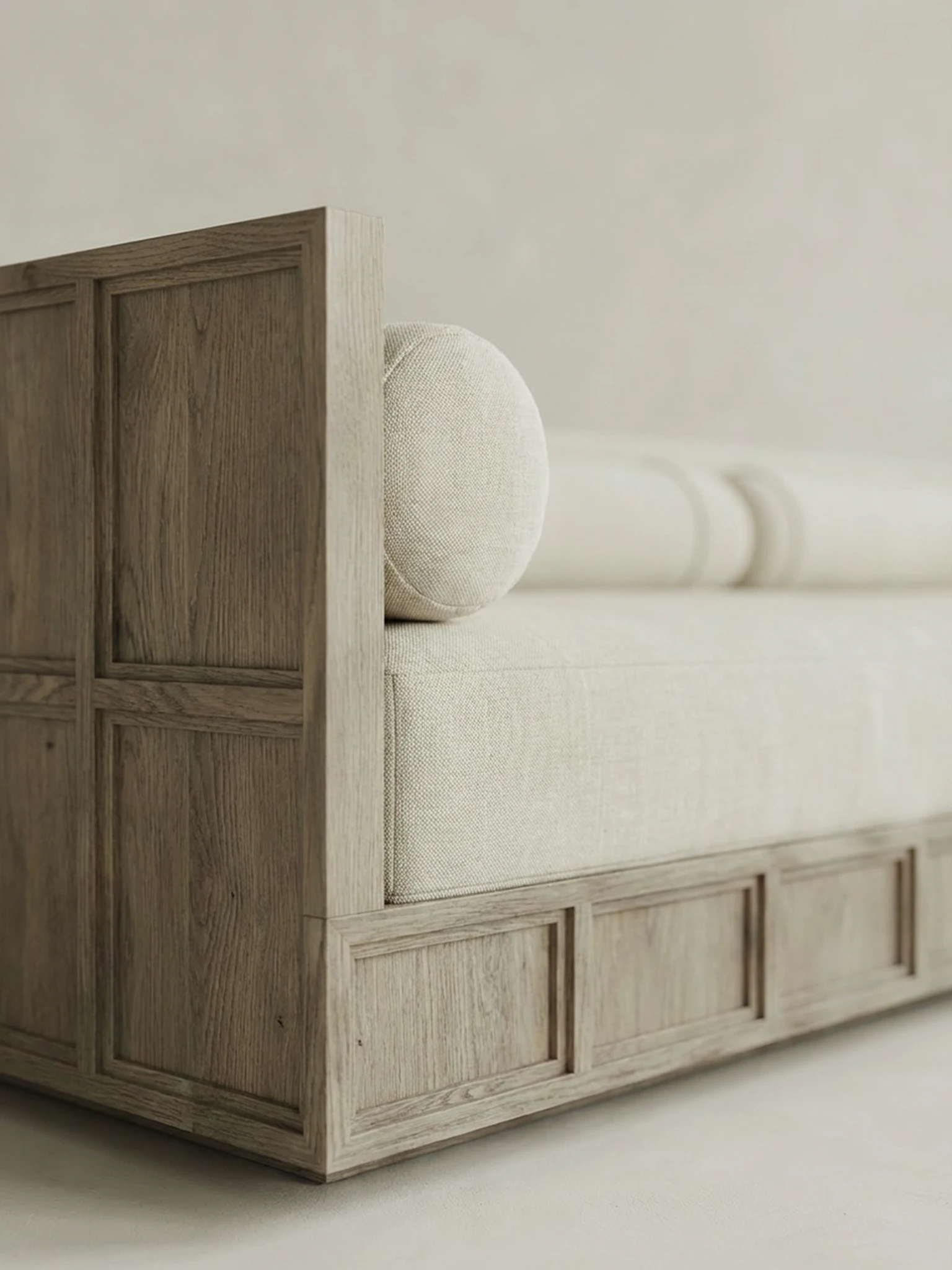 masif mese panel detayli uzun kanepe tasarimi, lineer modern sofa minimal tasarim, ozel uretim ahsap kanepe modeli, japandi stil uzun oturum kanepe, panel kaideli modern kanepe