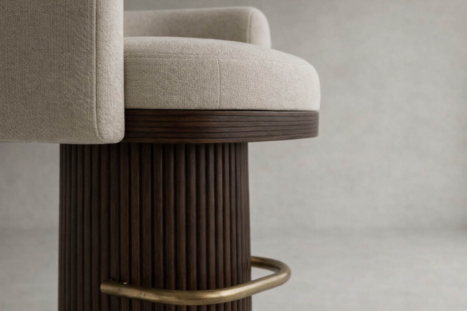 masif mese konik ayak bar sandalyesi, pirinc ayaklikli modern bar chair, ozel olcu bar sandalyesi tasarimi, ozel uretim modern bar sandalyesi, dosemeli ahsap bar sandalyesi