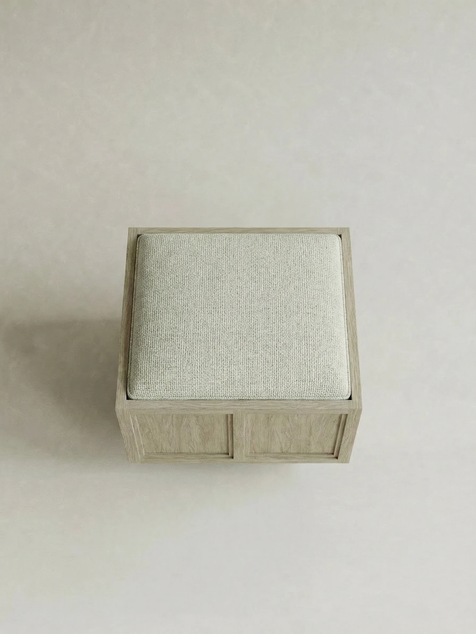 masif mese panel detayli puf tasarimi, dosemeli modern ahsap puf, ozel uretim ottoman tasarimi, panel govdeli minimal puf, japandi stil modern puf