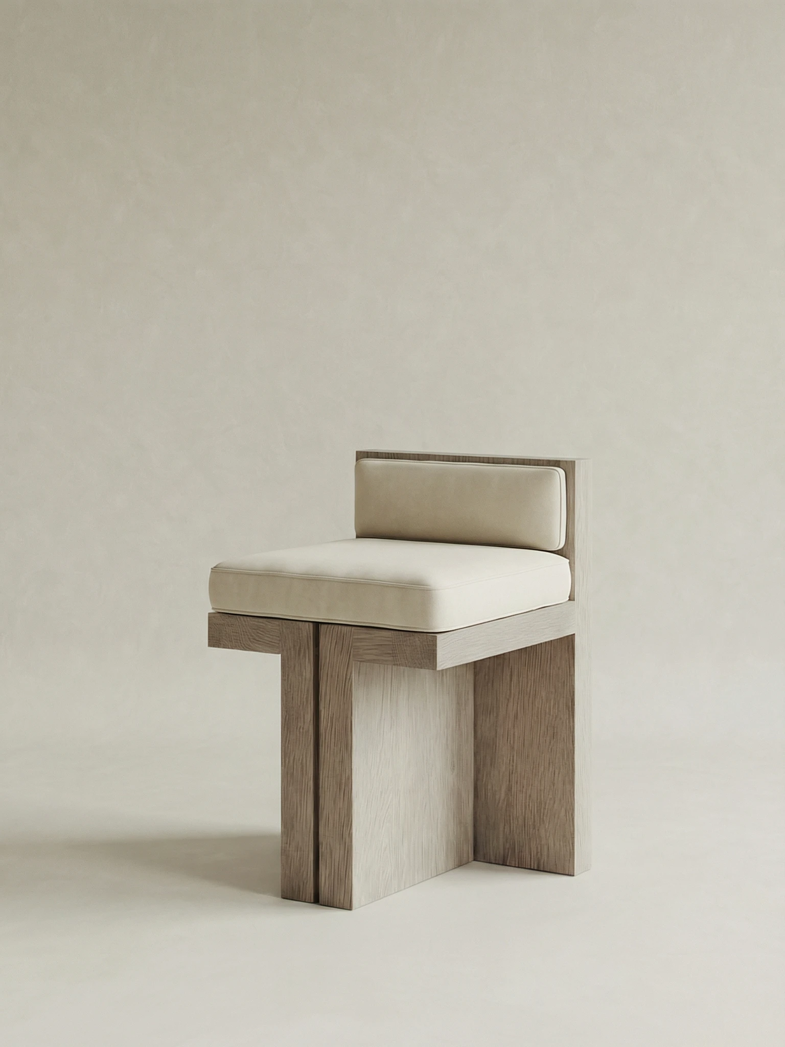 masif mese blok ayak sandalye tasarimi, minimal sirt destekli modern sandalye modeli, ozel uretim dosemeli ahsap sandalye, japandi stil modern yemek sandalyesi, heykelsi form designer chair