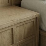 masif ahsap karyola panel baslik tasarim, ozel uretim modern yatak modeli siparis mobilya, japandi stil platform karyola tasarimi, panel detayli yatak odasi mobilyasi ismaralama, modern ahsap karyola minimal govde