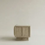 masif mese cerceveli modern puf tasarimi, dosemeli kubik oturum ottoman, ozel uretim ahsap puf modeli, minimal modern puf japandi stil, cerceveli heykelsi puf tasarimi