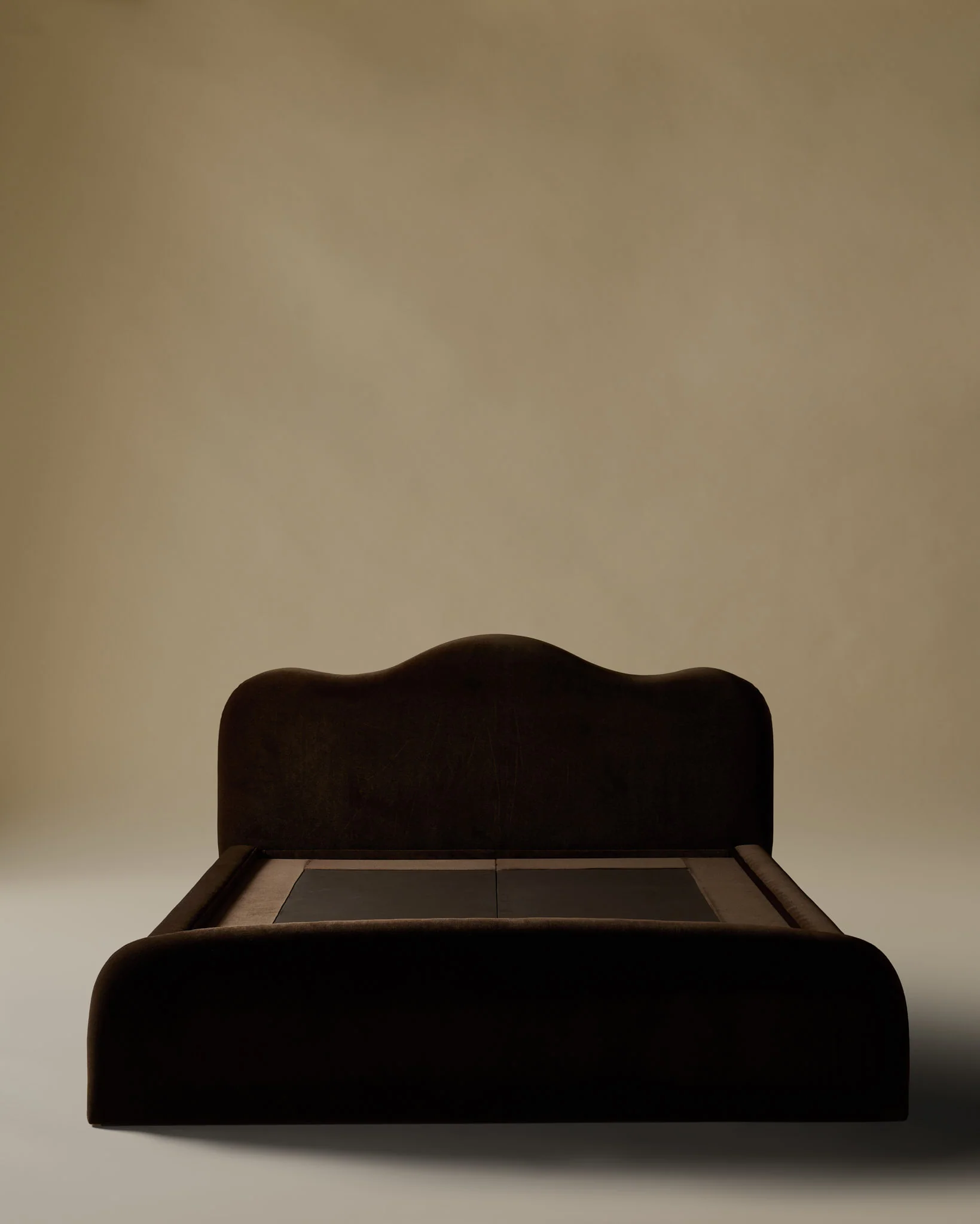 özel ölçü karyola, özel üretim karyola, sipariş karyola, ısmarlama karyola, modern tasarım karyola