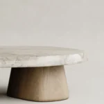 mermer sehpa çift konik ayaklı özel ölçü, masif ahşap ayaklı coffee table sipariş mobilya, ısmarlama mobilya doğal taş sehpa tasarım, minimal heykelsi orta sehpa mermer, japandi stil mermer sehpa doğal ahşap ayak