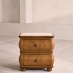 kavisli masif ahşap komodin özel üretim, iki çekmeceli komodin özel ölçü sipariş mobilya, ısmarlama mobilya modern klasik komodin tasarım, doğal ahşap komodin yumuşak form detaylı, mermer üst tablali komodin masif ahşap tasarım